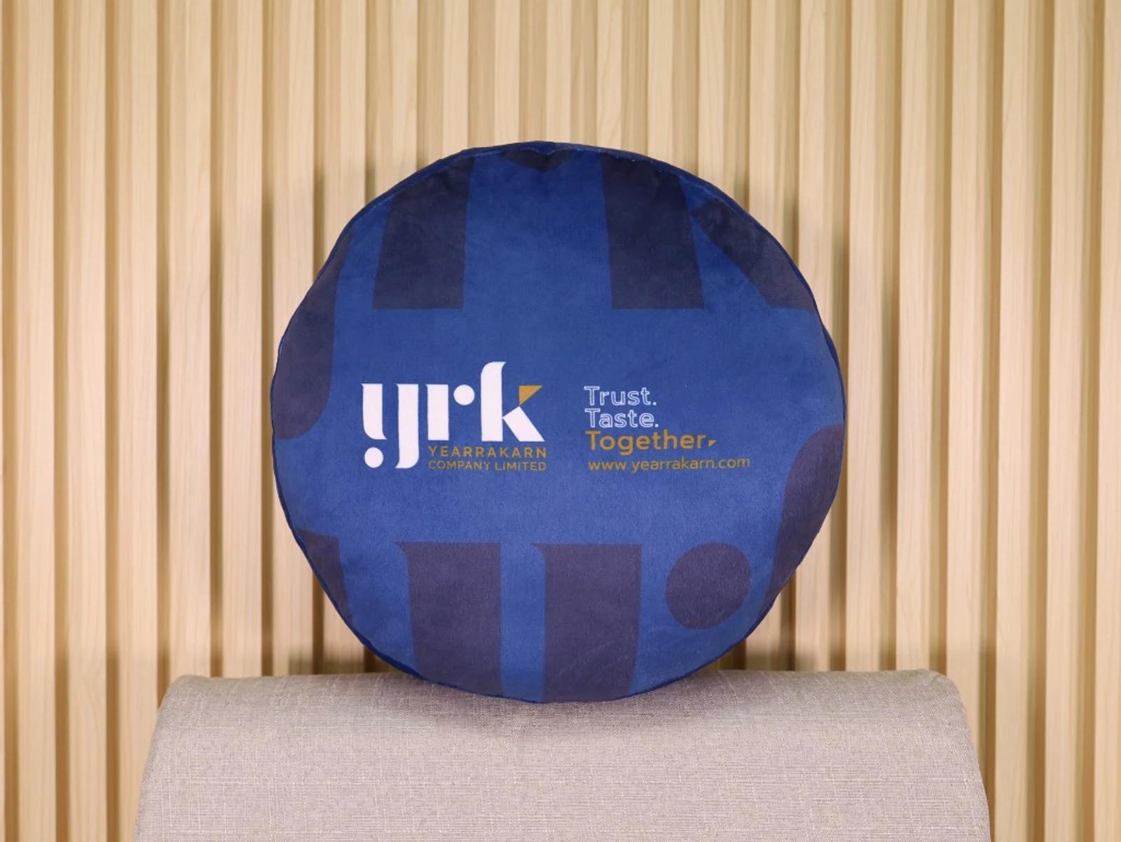 หมอนซุกมือทรงกลม Yearrakarn Company Limited ภาพที่ 2